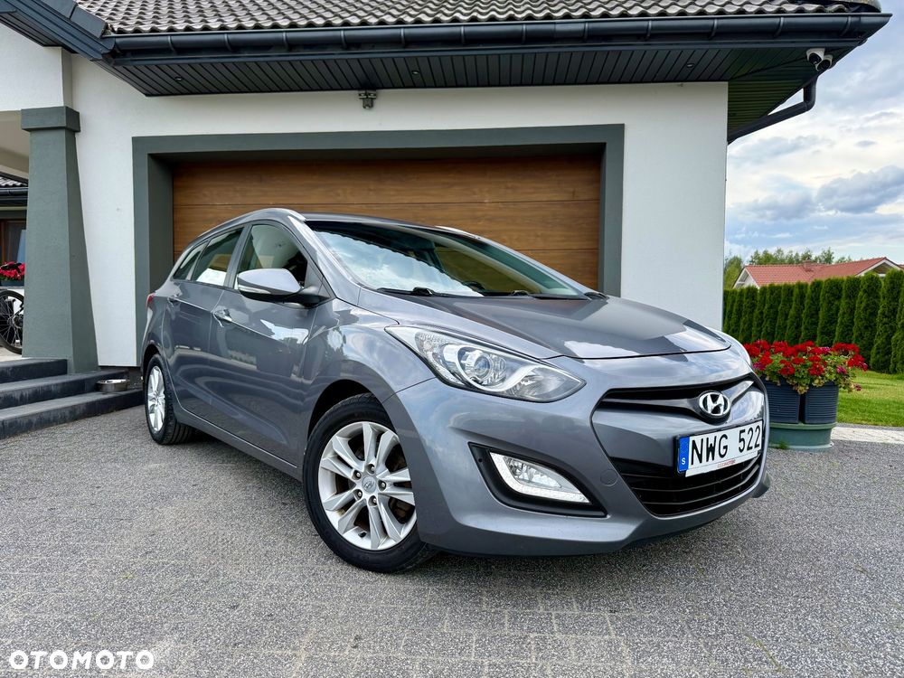 Hyundai i30 i30cw 1.6 CRDi Intro Edition - 8