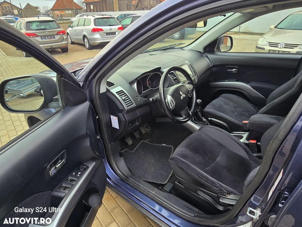 Mitsubishi Outlander 2.0 DI-D 4WD Intense - 7