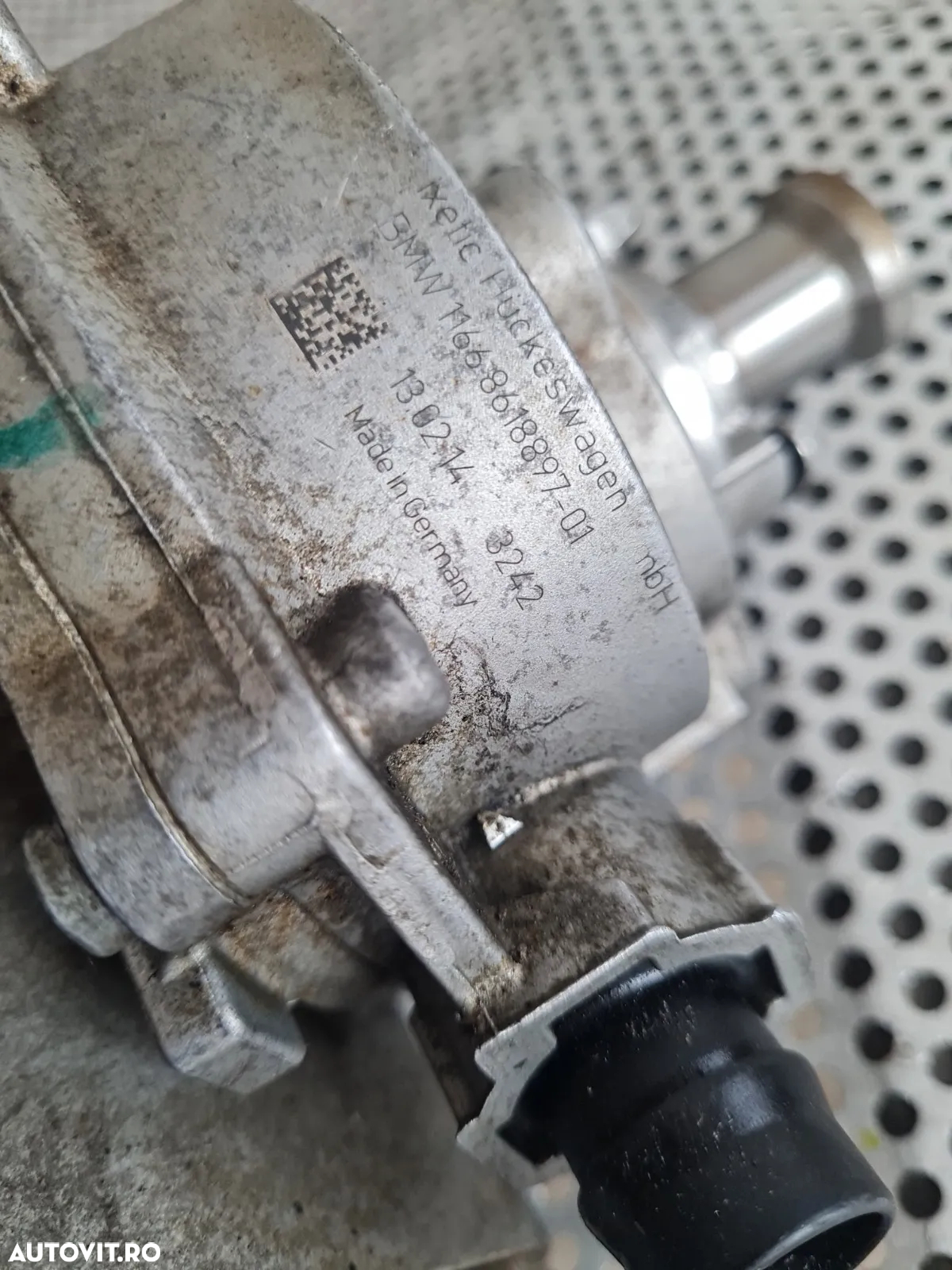 Pompa Vacuum Bmw Benzina Cod  N55 F10 F11 F20 F21 F30 F31 F25 F26  X3 X4 Etc. - Dezmembrari Arad - 9