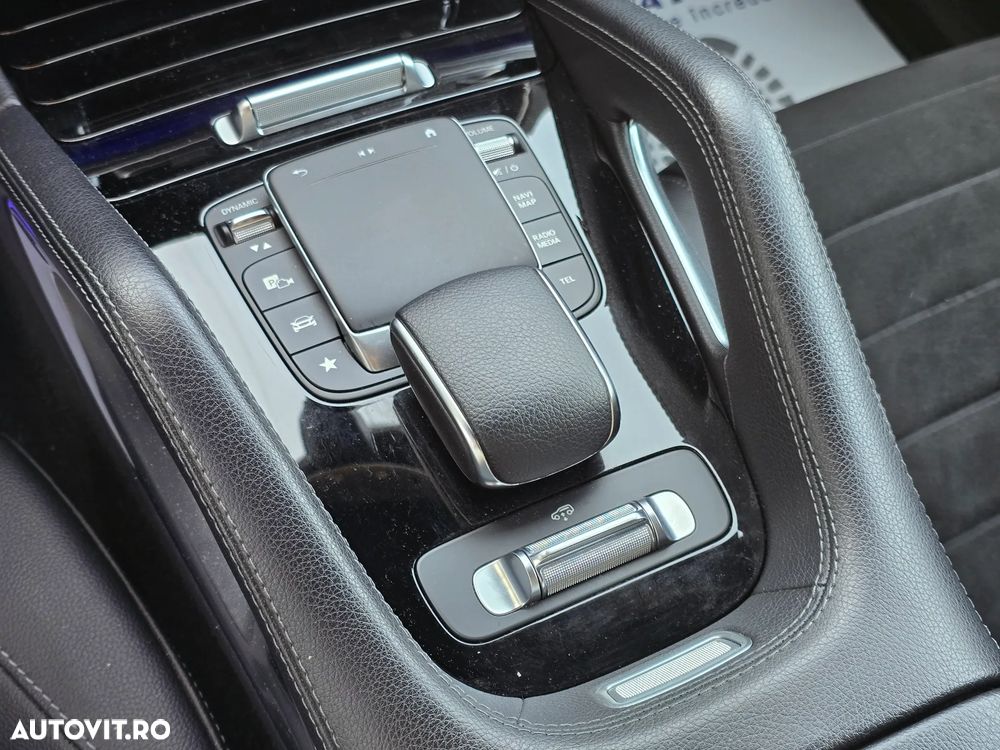 Mercedes-Benz GLE 300 d 4Matic 9G-TRONIC AMG Line - 33