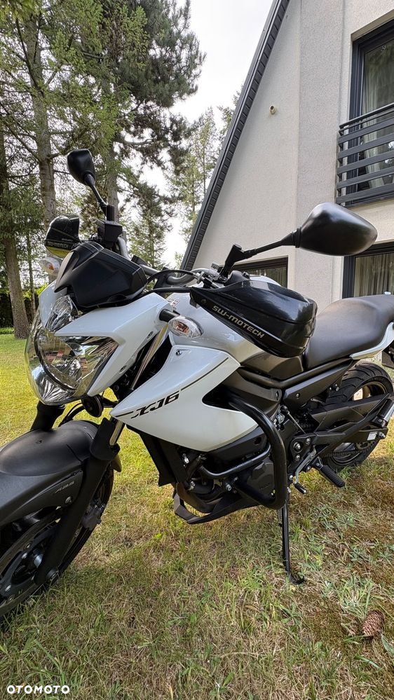 Yamaha XJ - 12