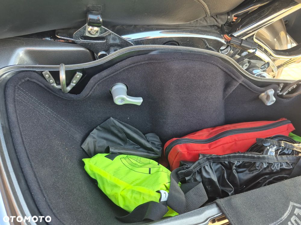 Harley-Davidson Touring Ultra Limited - 11