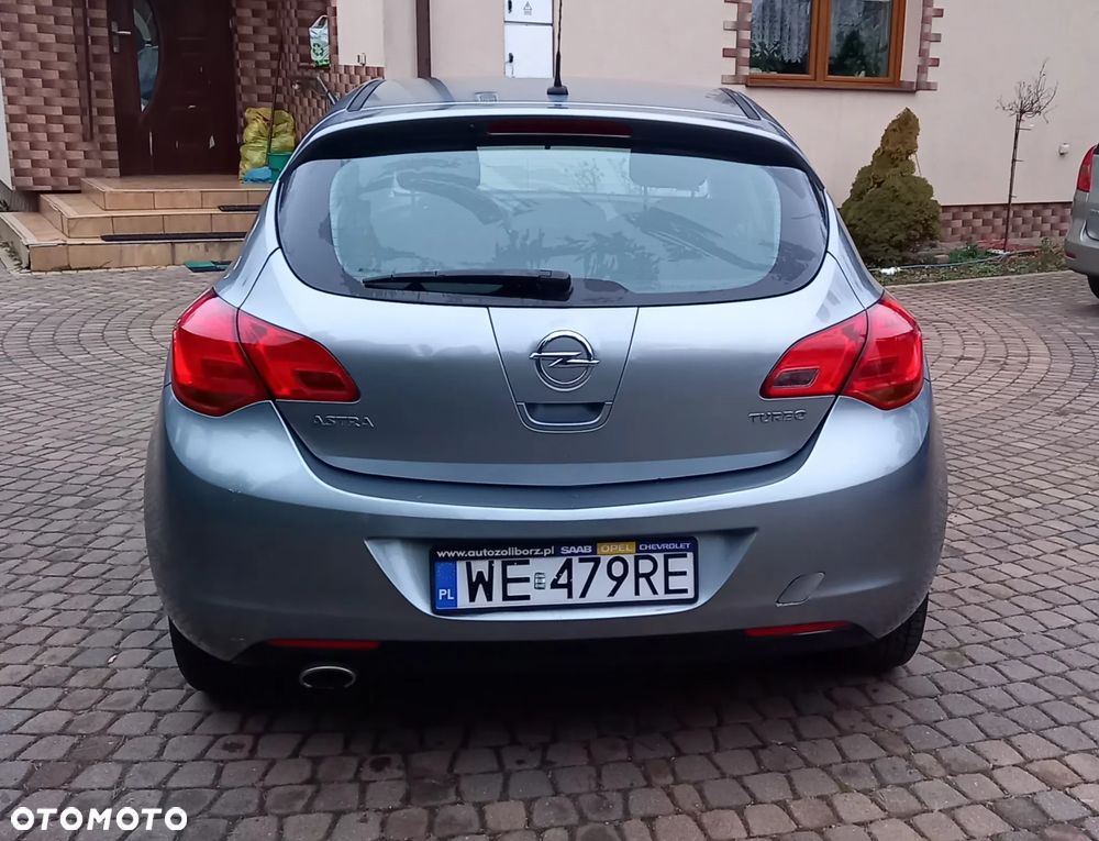 Opel Astra 1.4 Turbo - 8