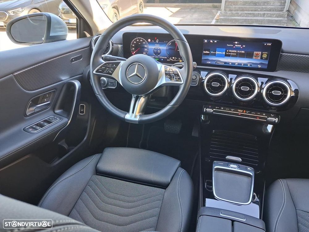 Mercedes-Benz A 250 Limousine - 17