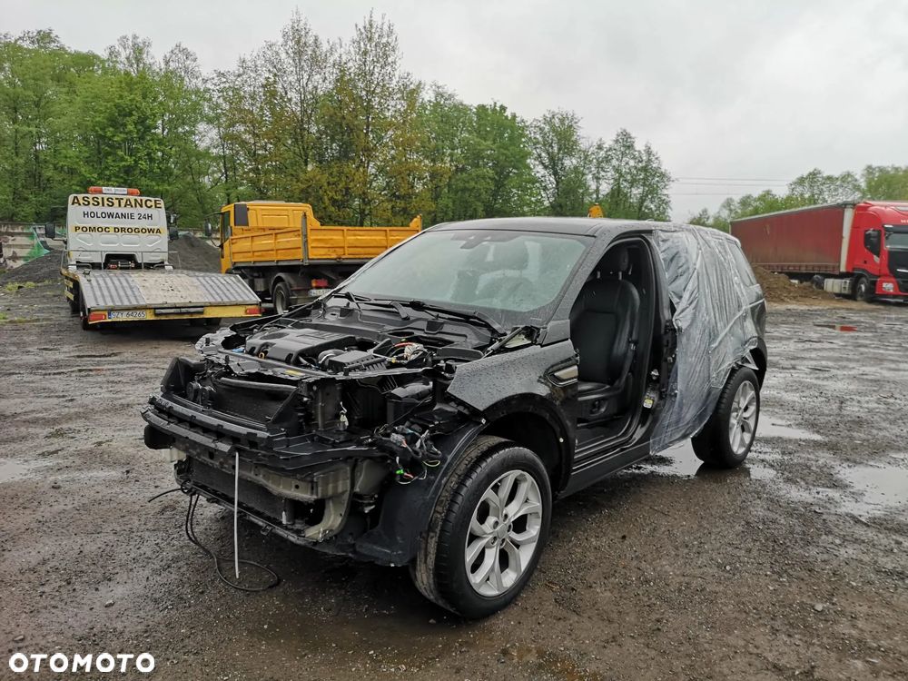 Land Rover Discovery Sport TD4 HSE Luxury - 6