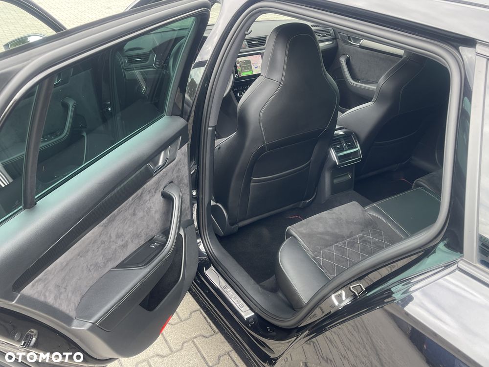 Skoda Superb 2.0 TDI SCR Sportline DSG - 8