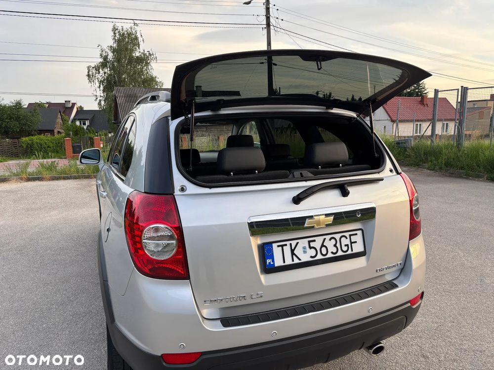 Chevrolet Captiva 2.4 2WD 7 Sitzer LS Family Edition - 10