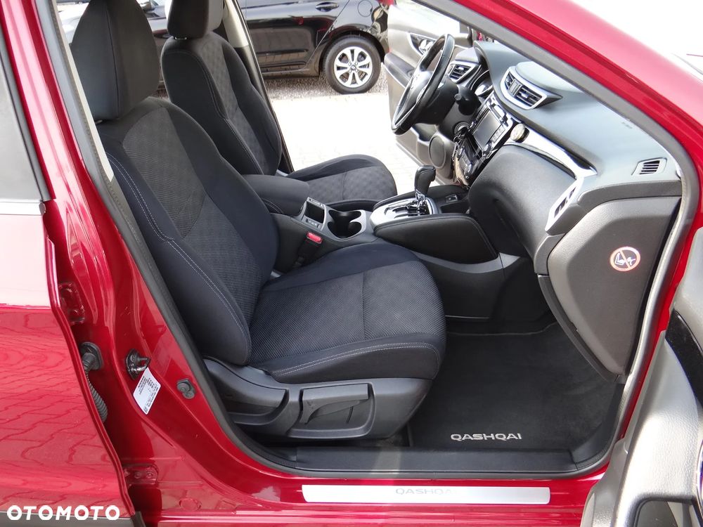 Nissan Qashqai 1.2 DIG-T Xtronic TEKNA+ - 31