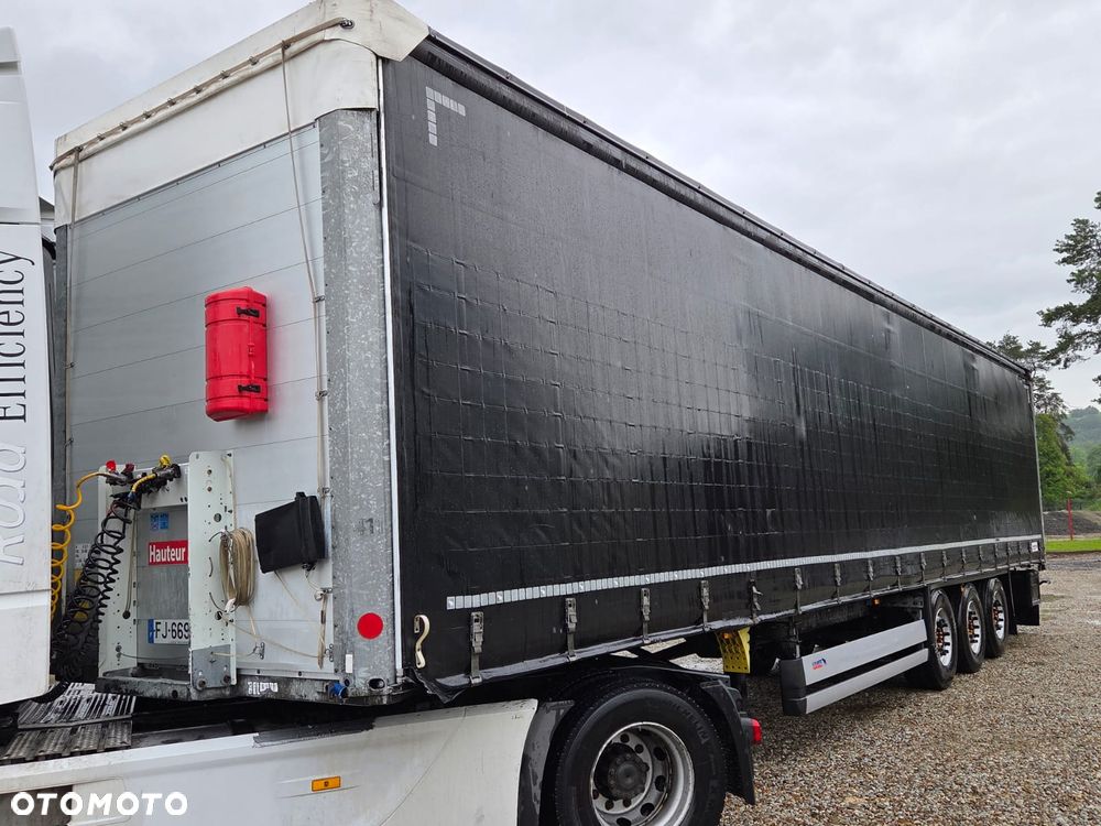 Schmitz Cargobull SCB / OCYNK / PODNOSZONA OŚ / 405tys.km !!! - 2