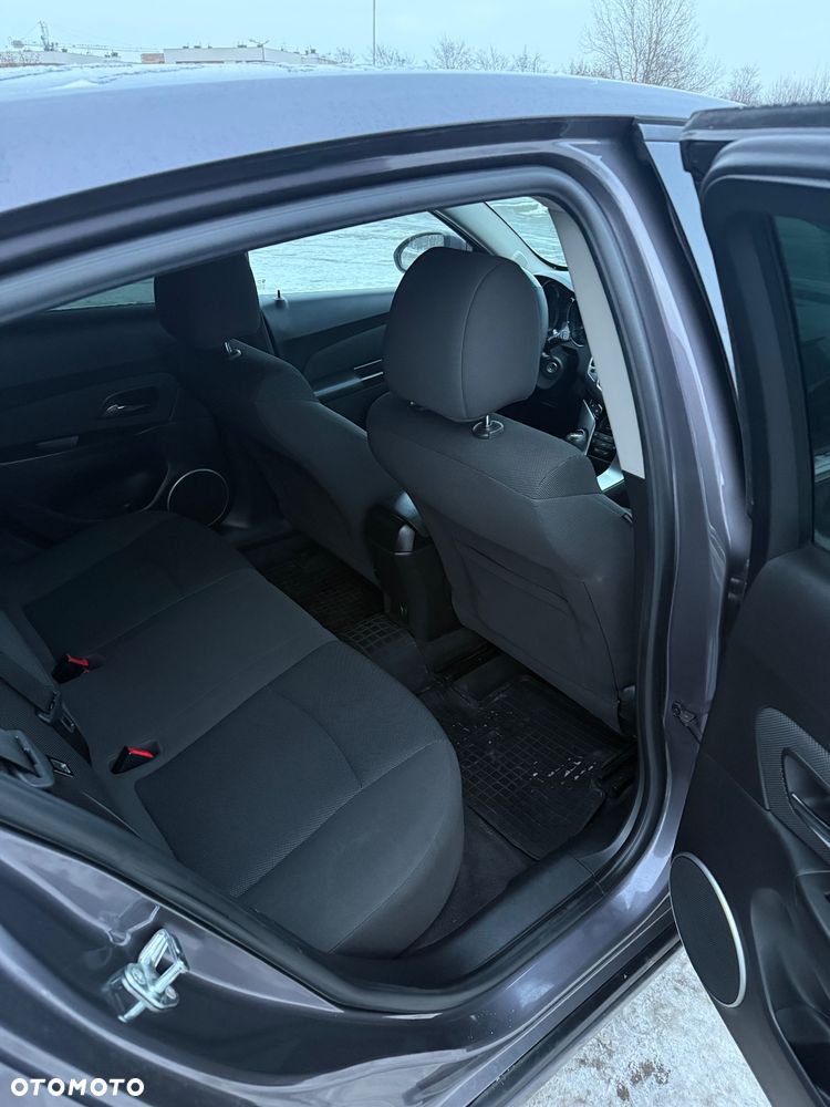 Chevrolet Cruze 2.0 D LT+ - 10