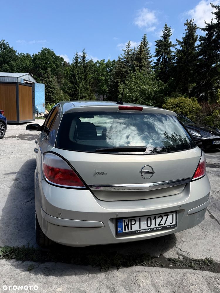 Opel Astra 1.8 Cosmo - 4