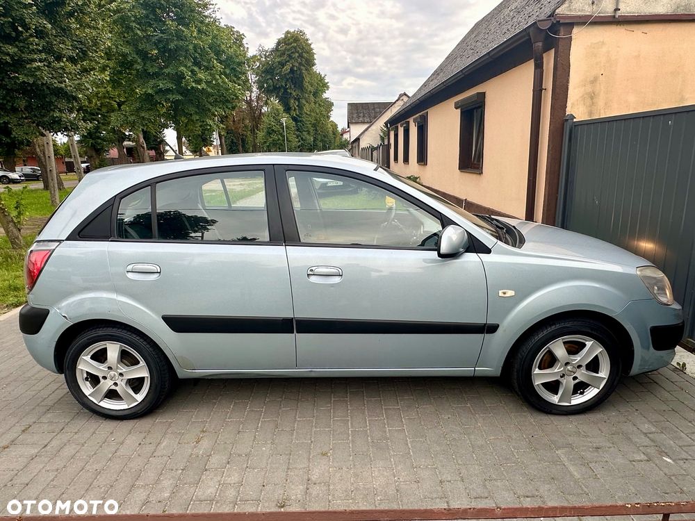 Kia Rio 1.5 CRDi EX - 3