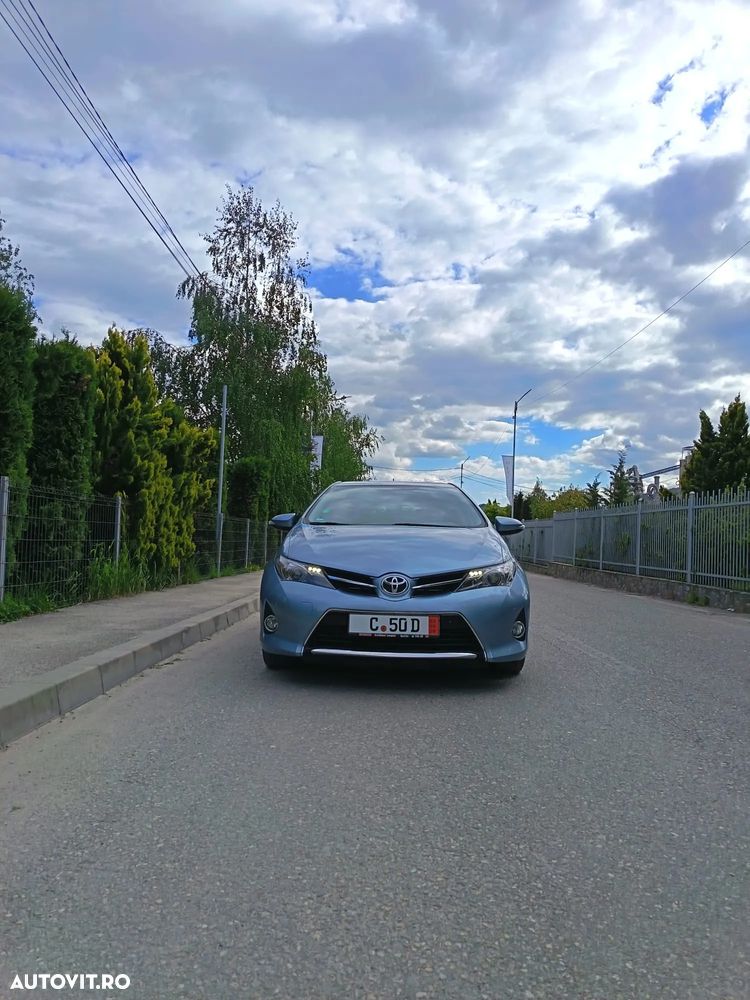 Toyota Auris 2.0 D-4D Edition - 10