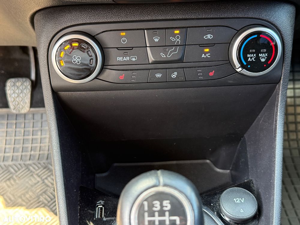 Ford Fiesta - 10