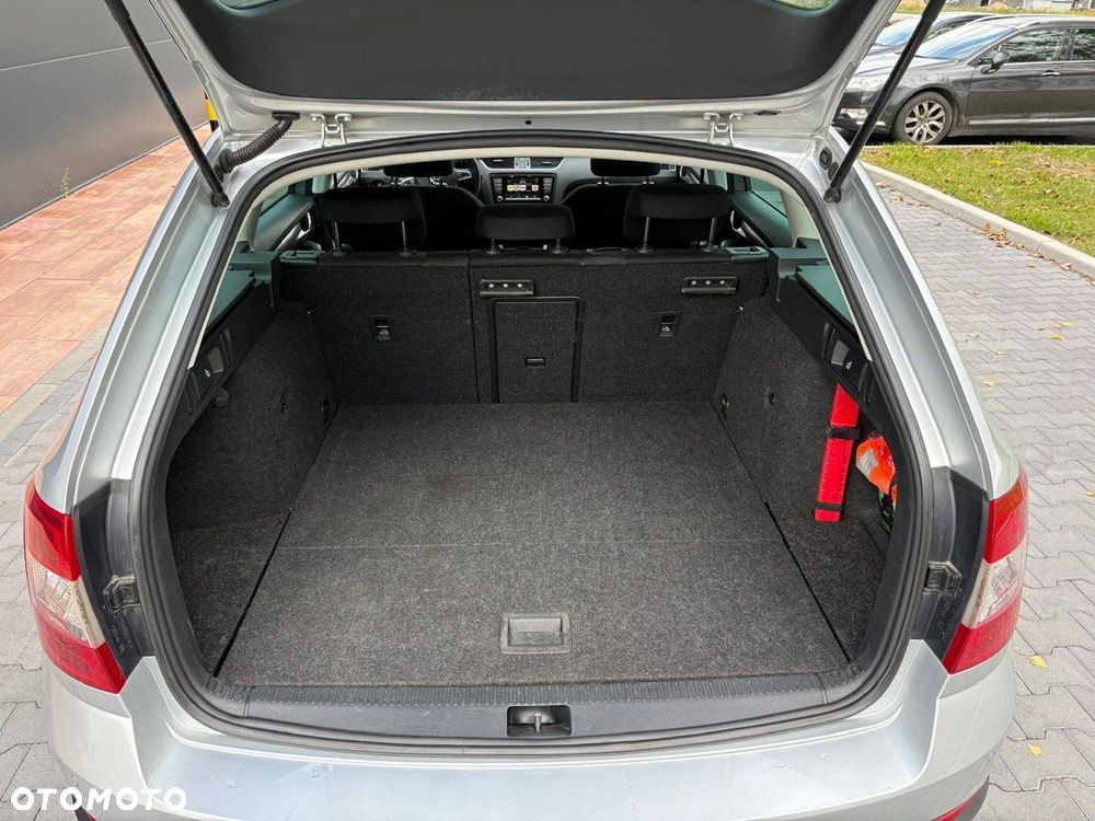 Skoda Octavia 2.0 TDI (Green tec) 4x4 Ambition - 35