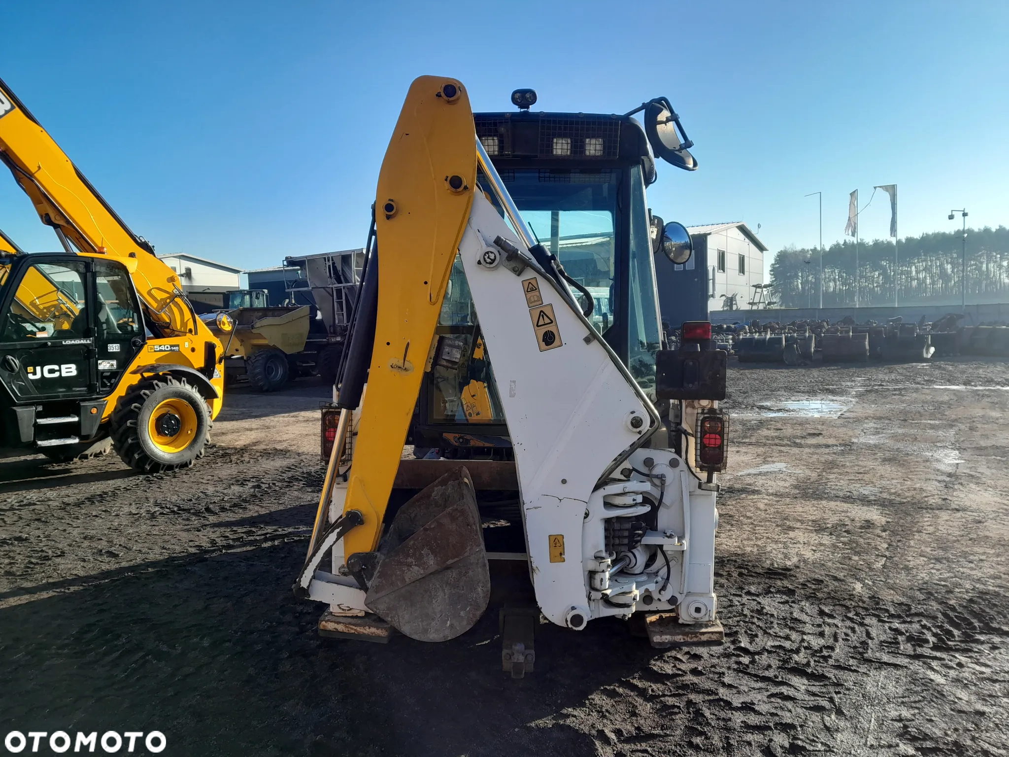 JCB 2CX - 6