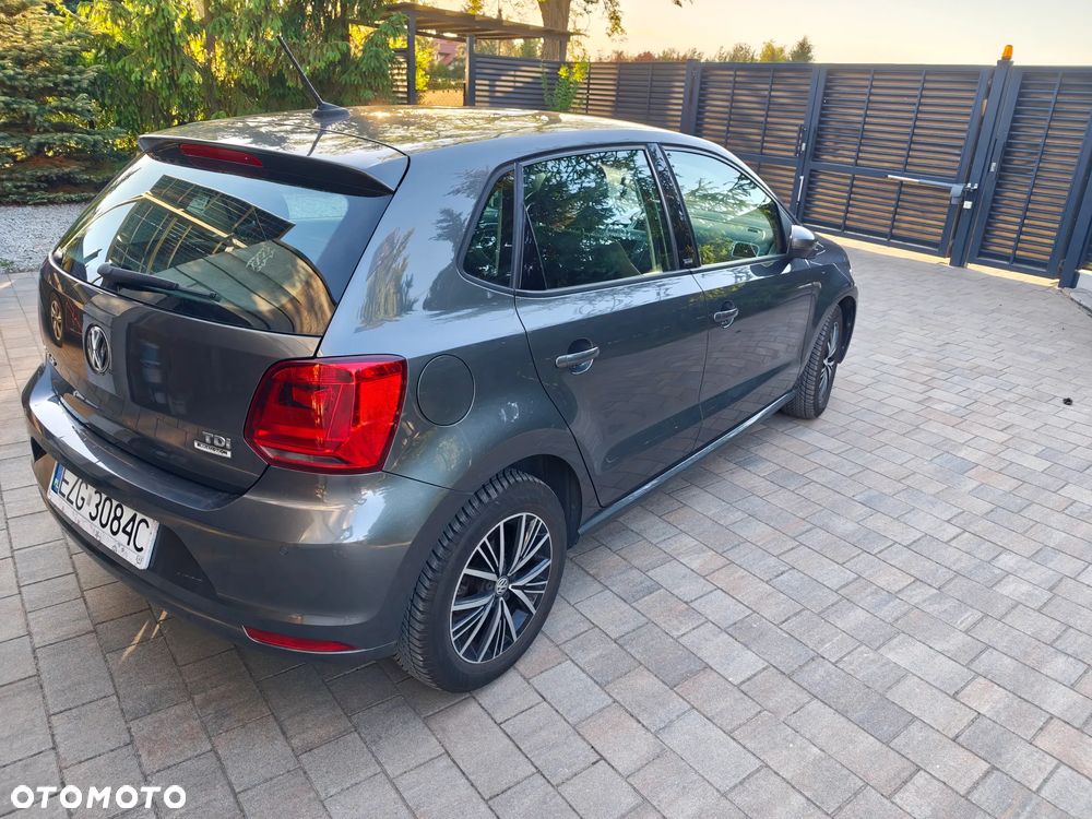Volkswagen Polo 1.4 TDI Blue Motion Technology Allstar - 3