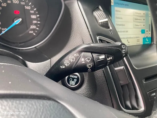 Ford Focus SW 1.0 EcoBoost S&S Titanium - 17