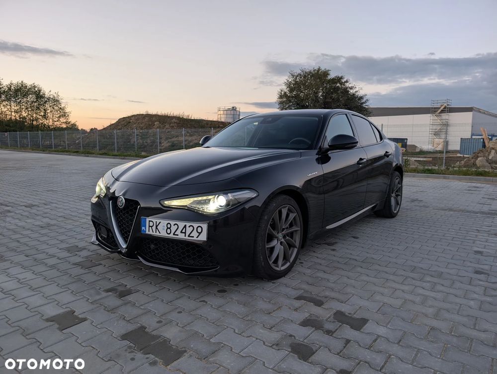 Alfa Romeo Giulia - 1