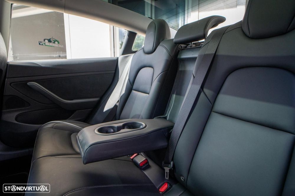 Tesla Model 3 Long-Range Dual Motor AWD - 12