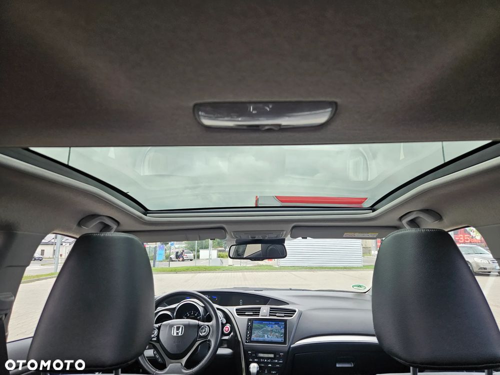 Honda Civic 1.8 i-VTEC Comfort 40 Jahre Edition - 18
