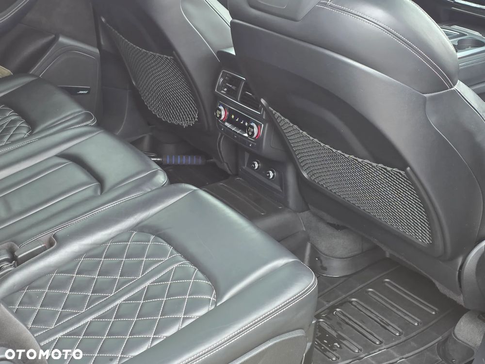 Audi Q7 - 11