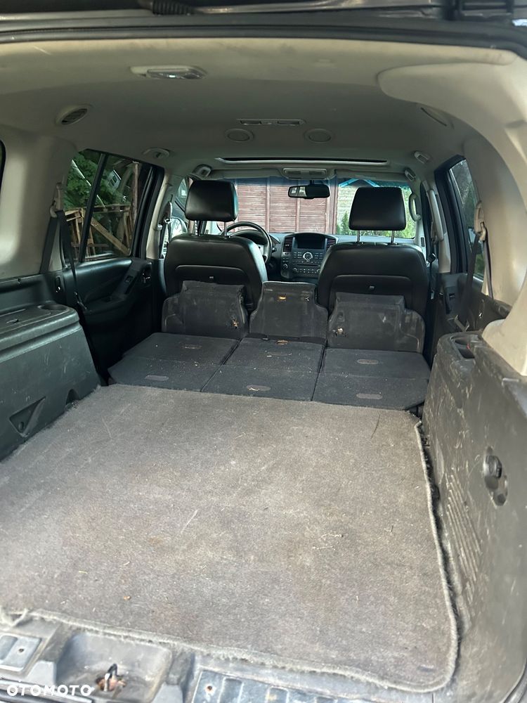Nissan Pathfinder 2.5 D LE EU5 - 22