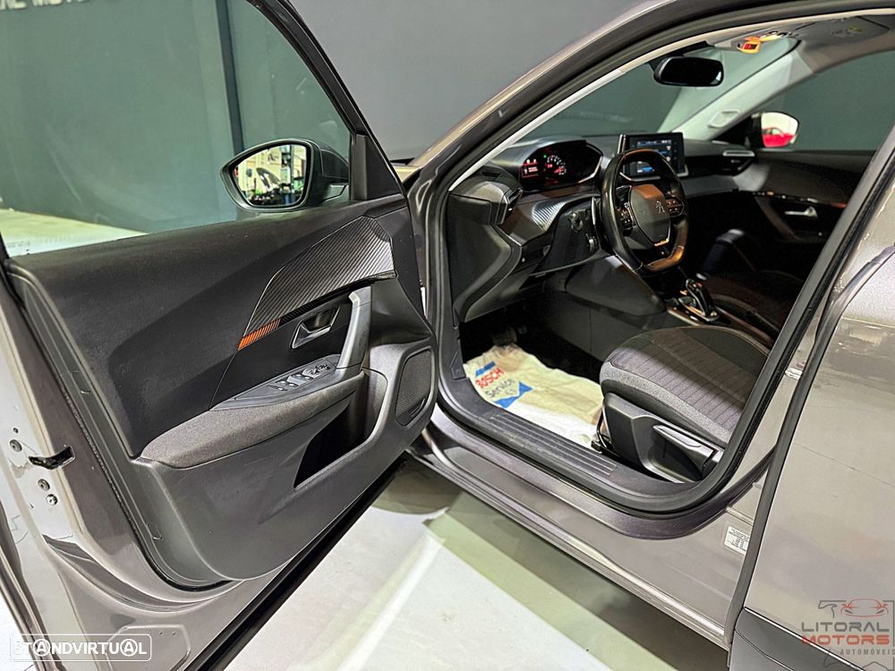 Peugeot 2008 1.2 PureTech Active Pack EAT8 - 13