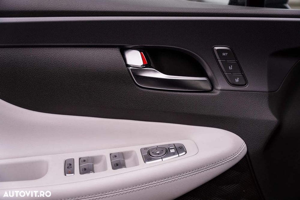 Hyundai Santa Fe 1.6 Plugin-Hybrid 4WD Signature - 25