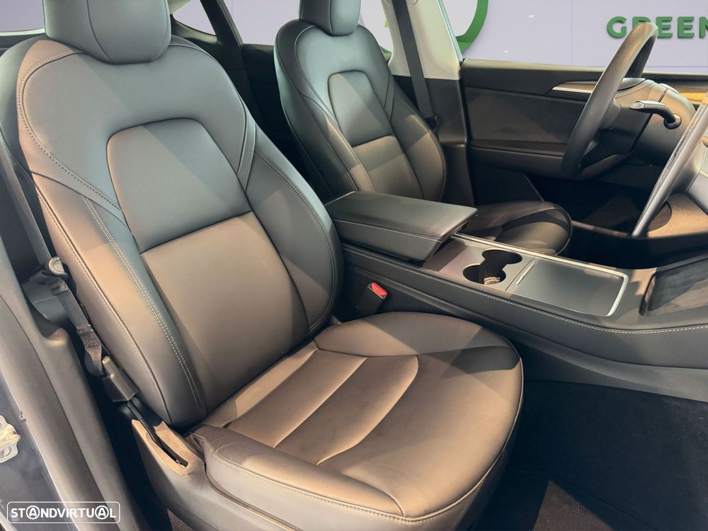 Tesla Model Y RWD - 8