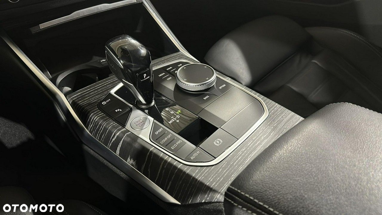 BMW Seria 3 - 17