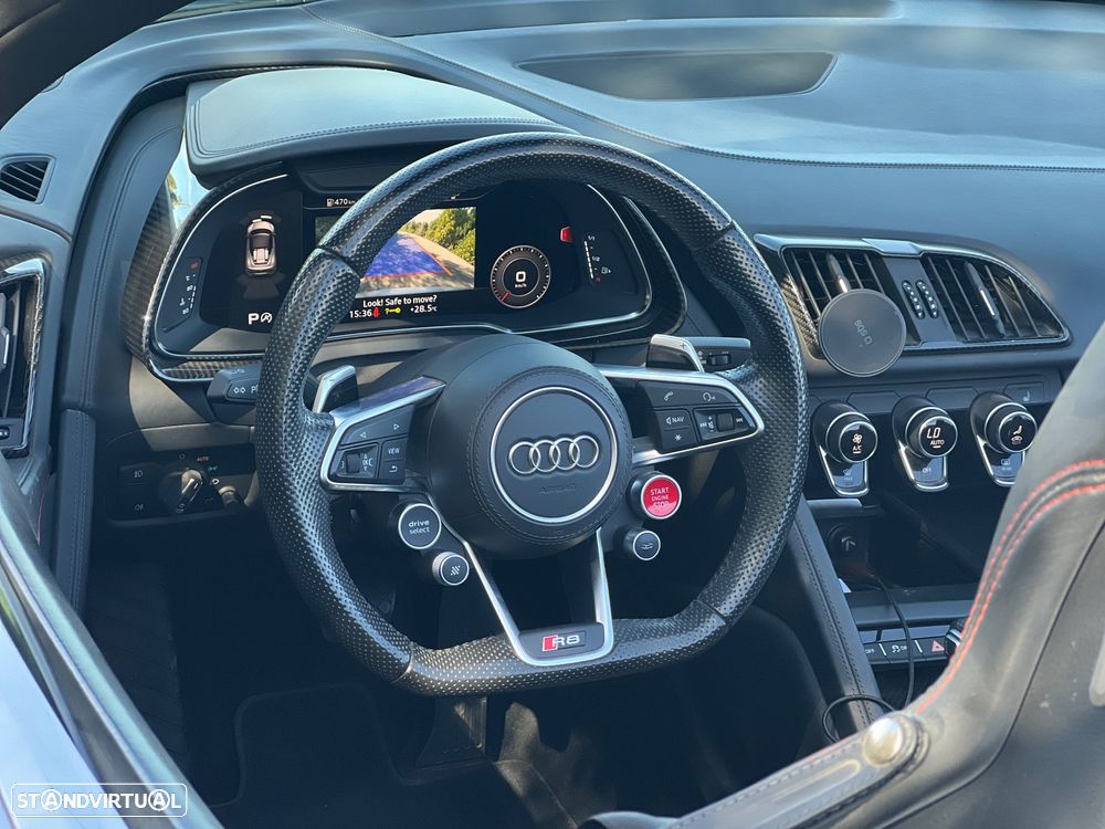 Audi R8 Spyder 5.2 FSi V10 S tronic - 14
