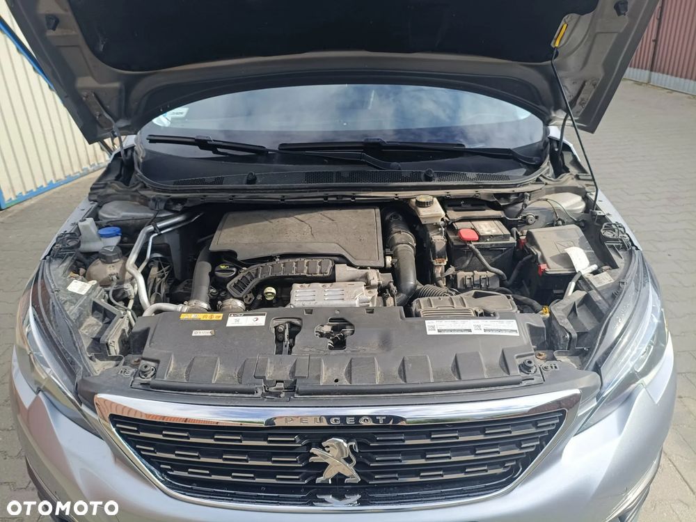 Peugeot 308 1.2 PureTech GPF Active Pack Business S&S EAT8 - 10