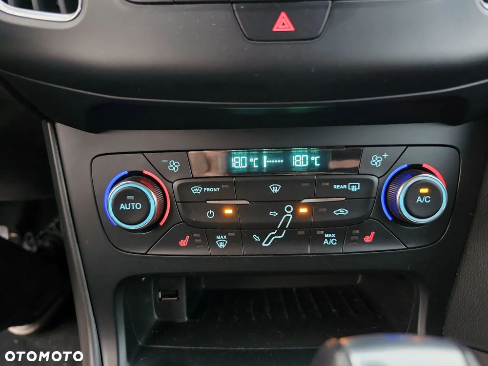 Ford Focus - 22