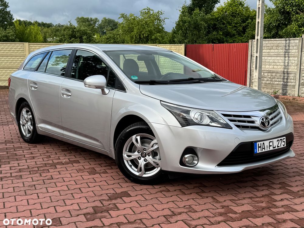 Toyota Avensis Touring Sports 1.8 Business Edition - 8