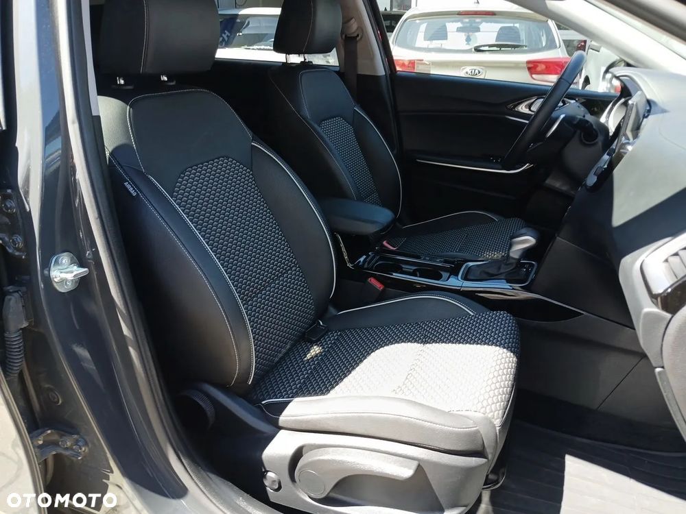 Kia Ceed 1.5 T-GDI Tribute DCT - 23