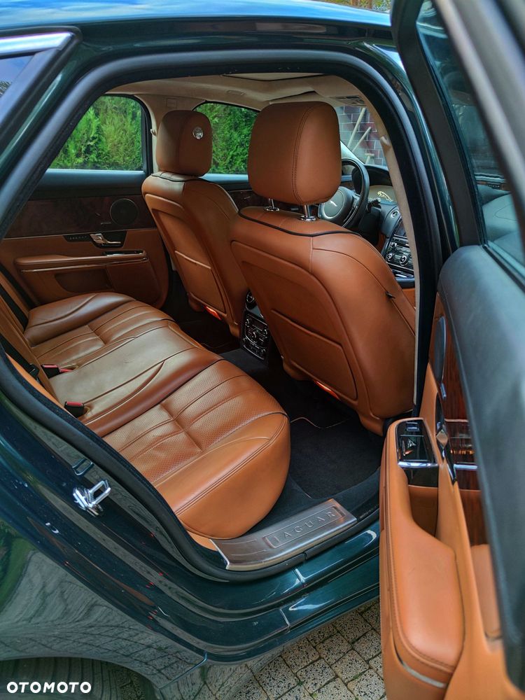 Jaguar XJ 3.0 T AWD Portfolio - 11