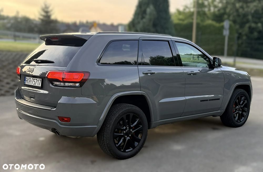 Jeep Grand Cherokee - 6