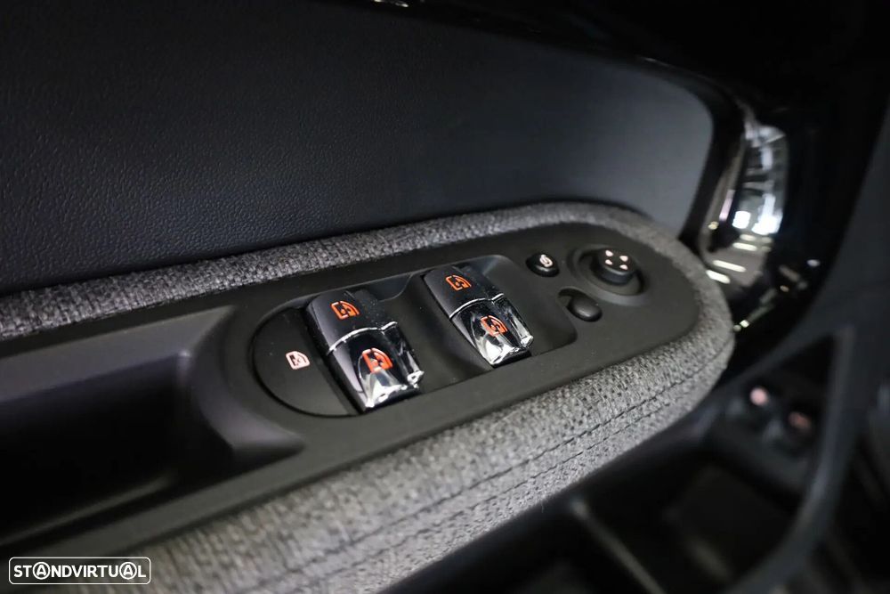 MINI Countryman Cooper SE ALL4 Auto - 52