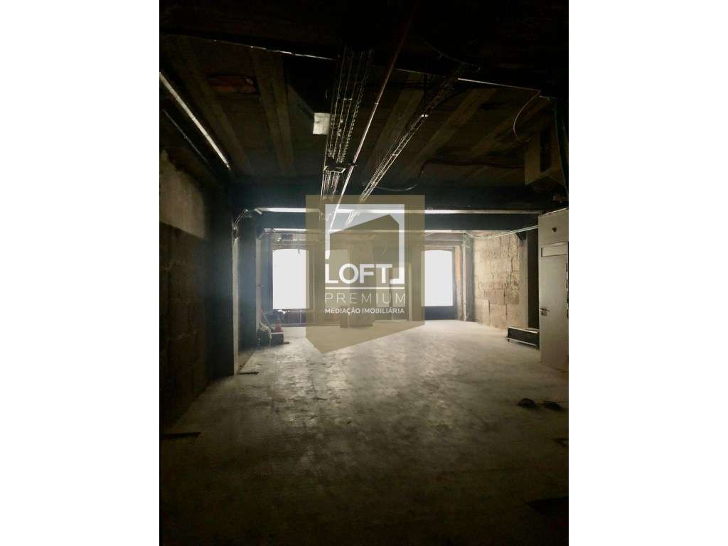 Prédio p/ Arrendamento no Centro de Guimarães - Grande imagem: 3/30