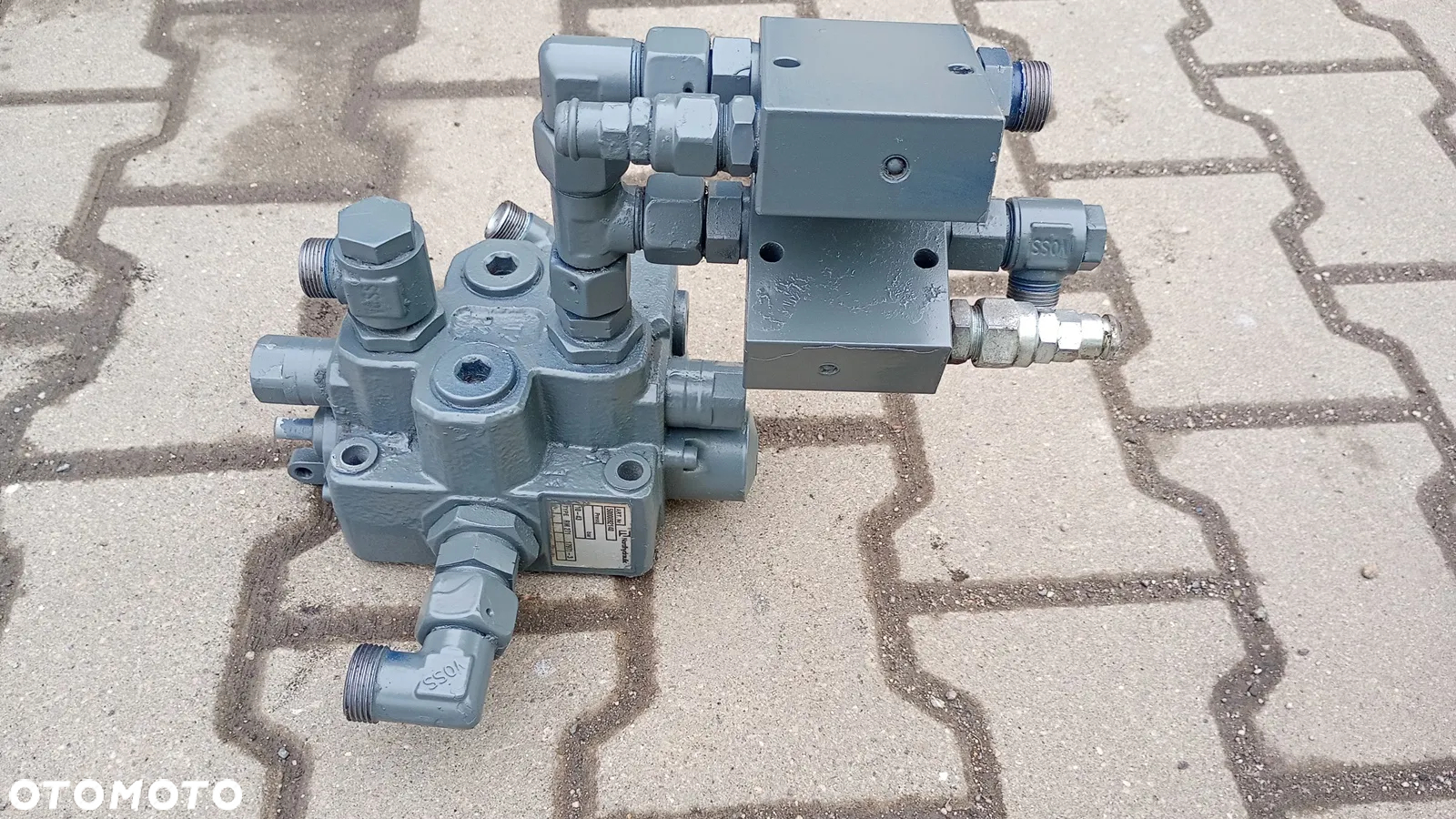 FV. NORDHYDRAULIC RM 271 ROZDZIELACZ HYDRAULICZNY RM271 ZOELLER Medium XL - 2