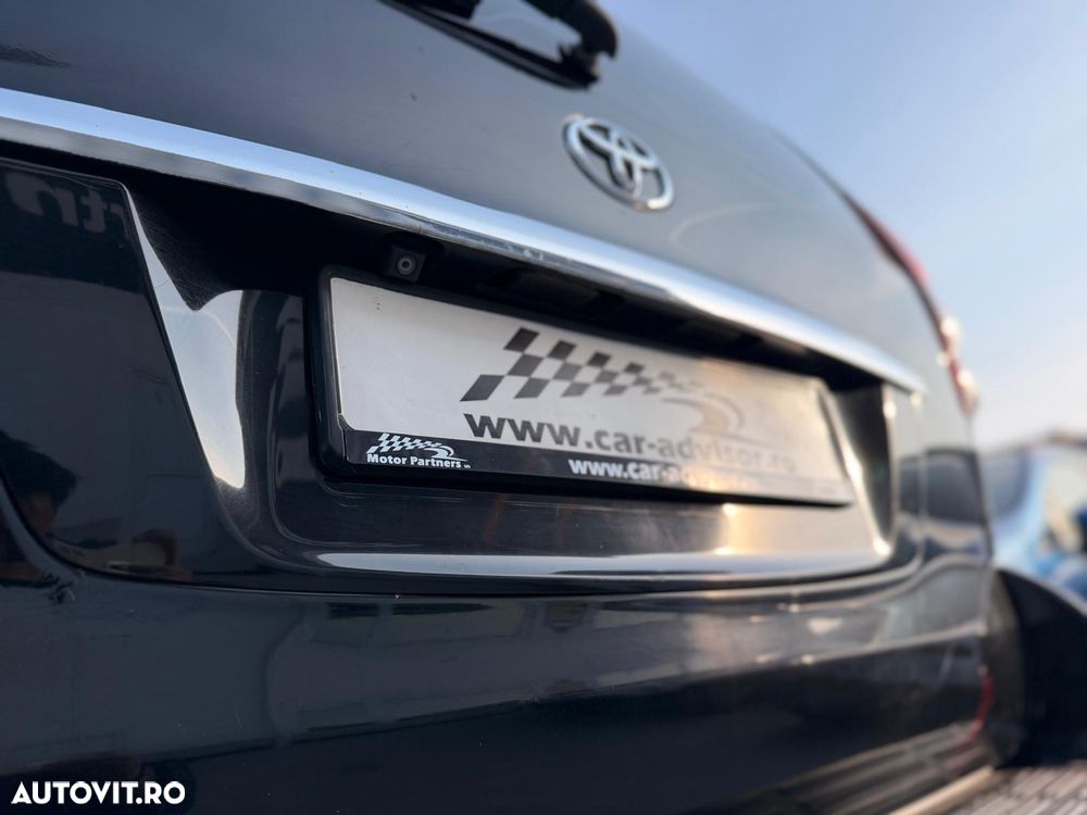 Toyota Land Cruiser - 7