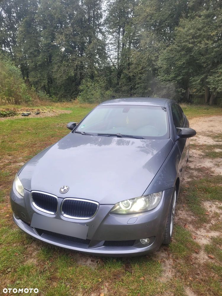 BMW Seria 3 320i - 12