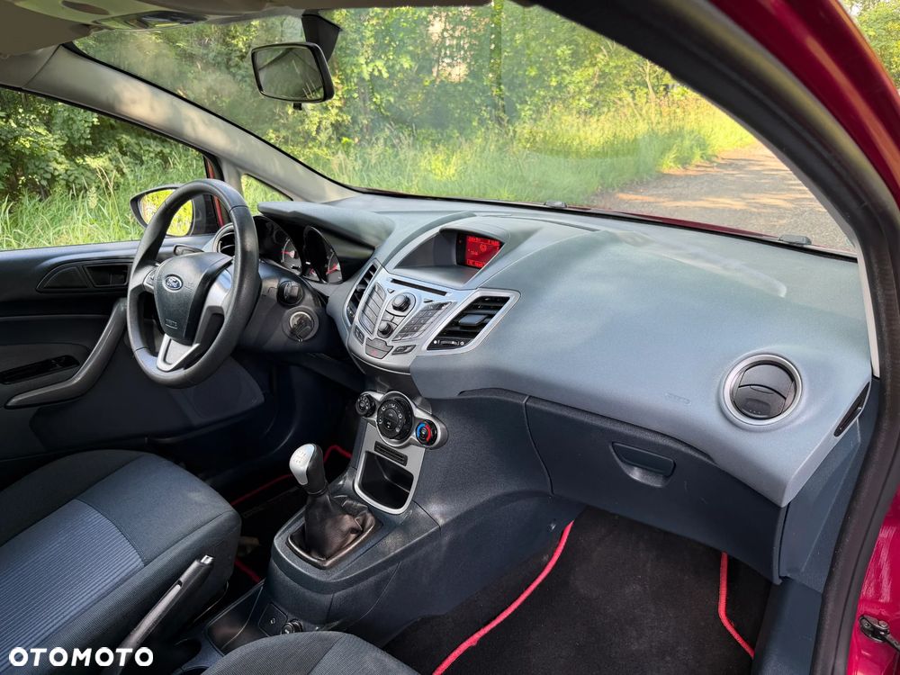 Ford Fiesta 1.25 SYNC Edition - 25