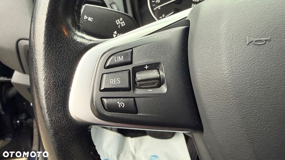 BMW Seria 2 - 33