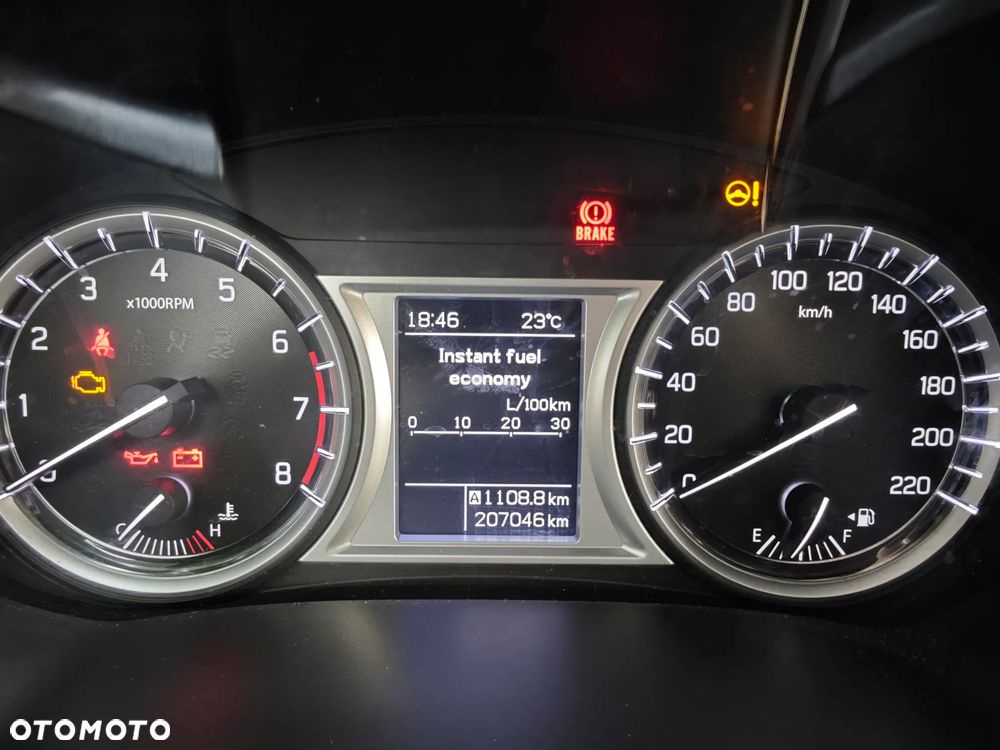 Suzuki Vitara 1.6 Premium 2WD - 9