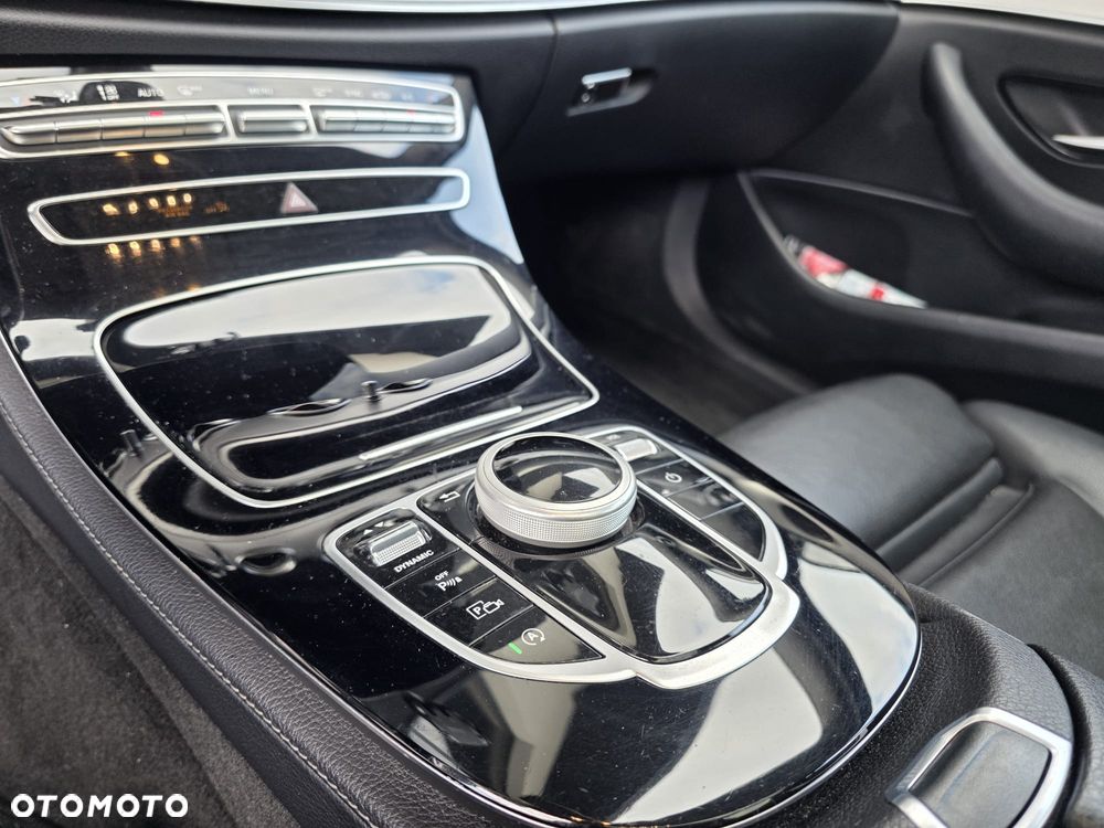 Mercedes-Benz Klasa E - 20