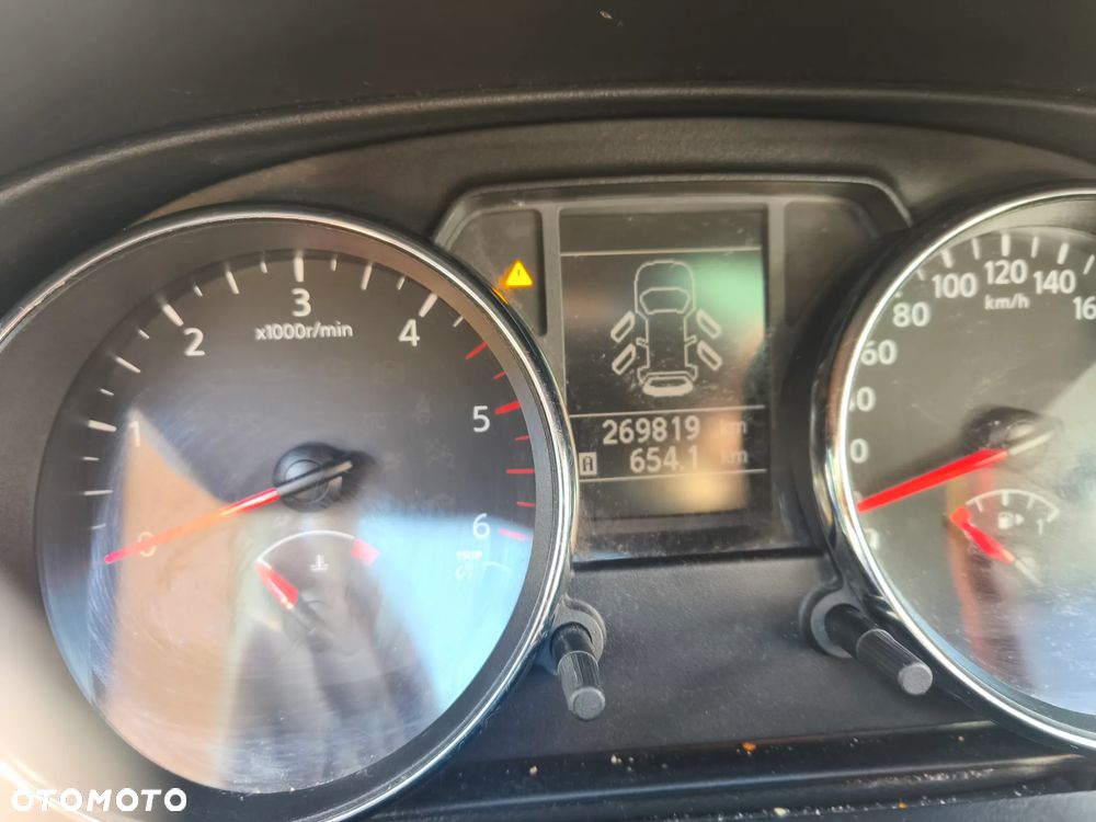 Nissan Qashqai 1.6 dCi 4x4 I-Way - 10