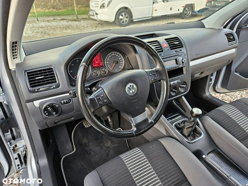 Volkswagen Golf 1.9 TDI United - 8