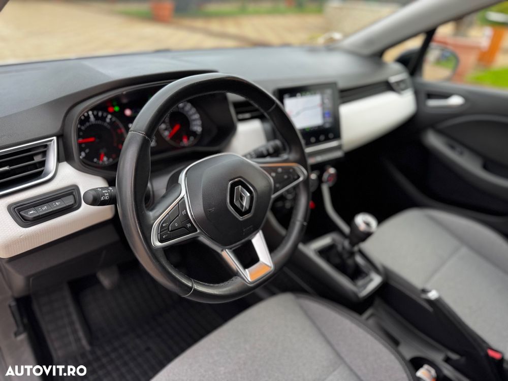 Renault Clio - 16